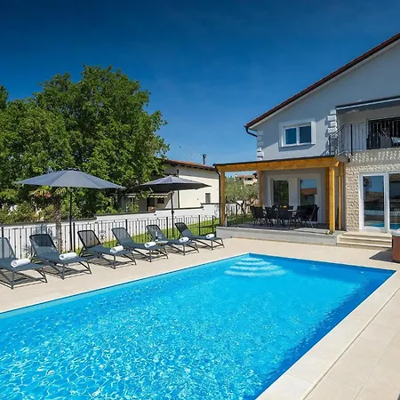 Holiday home Antonela *