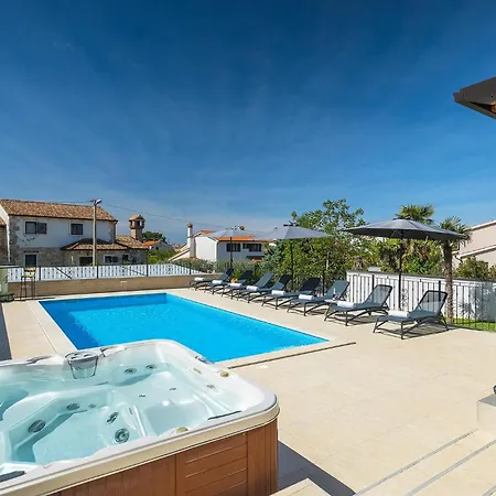 Antonela Tatil Evi *